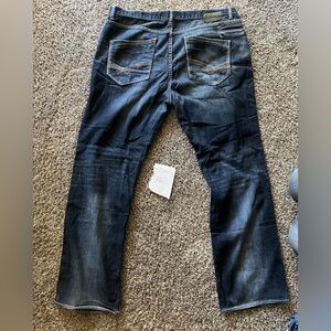 BKE bootleg Tyler 42XL in great used condition!